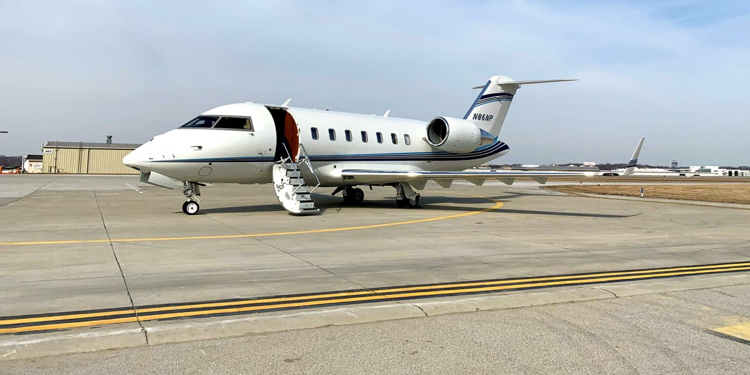fleetchallenger6052x Private Jet Charter & Aircraft Management